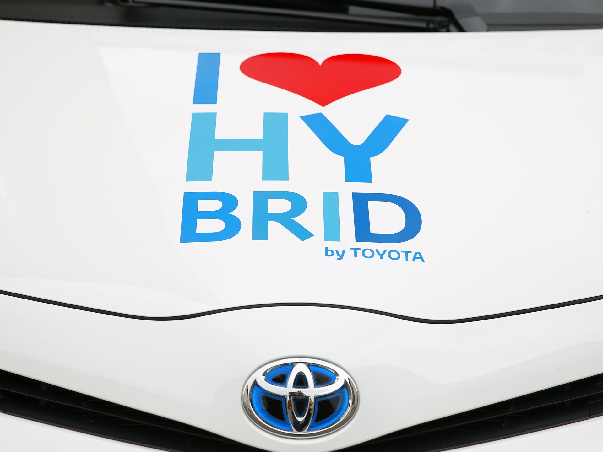 Advantages Of Hybrid Cars