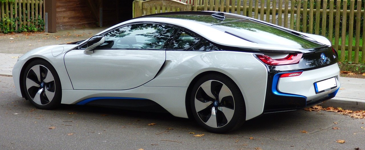 BMW Electric Cars Giving Tesla Fierce Contest